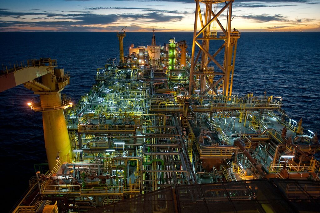 Tiefsee-&Ouml;lf&ouml;rderplattform vor der brasilianischen K&uuml;ste (Bild: Roberto Rosa, Shell)
