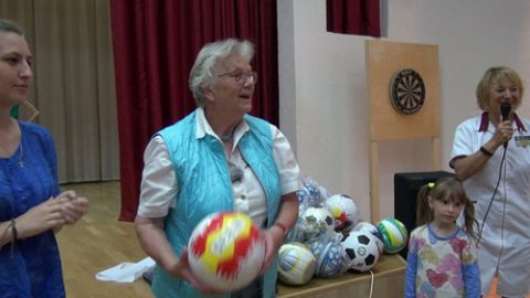 Karla Aurich rief Spendenorganisation f&uuml;r krebskranke Kinder ins Leben (Bild: SWR Mediathek)