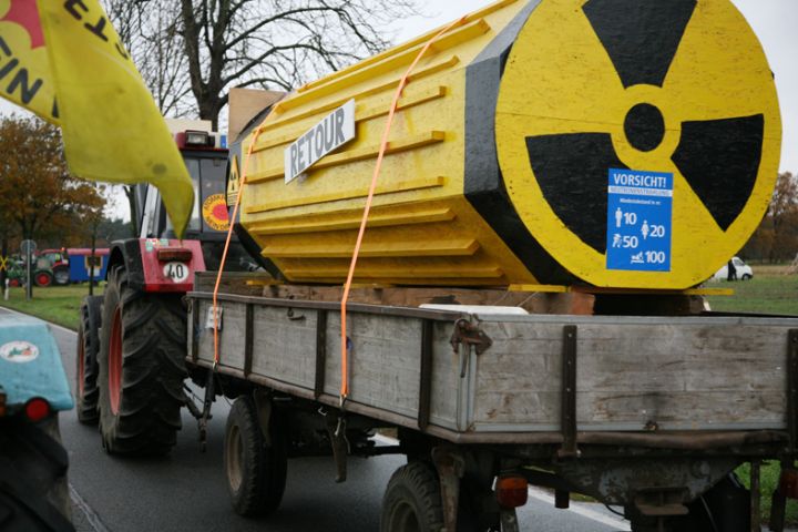 Was am Ende &uuml;brig bleibt: Atomm&uuml;ll-Retoure (Bild: Fraktion Die Linke im Bundestag, Wiki CCO 2.0)